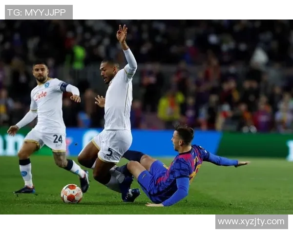 意甲激战:巴萨与那不勒斯鏖战成平局全场观众沸腾点评回顾 意甲激战:巴萨与那不勒斯鏖战成平局全场观众沸腾点评回顾