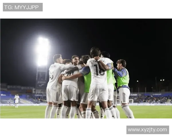 足总杯激战：拜仁与皇马1比1平局帽子戏法点燃全场激情