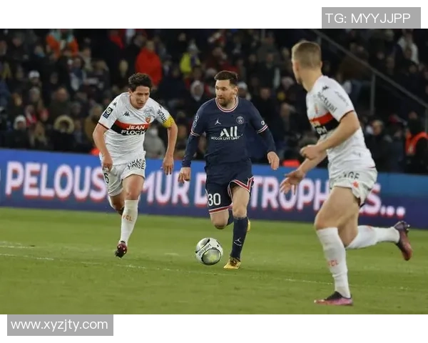 足总杯精彩对决皇马凭借帽子戏法逆转巴黎圣日耳曼全场沸腾